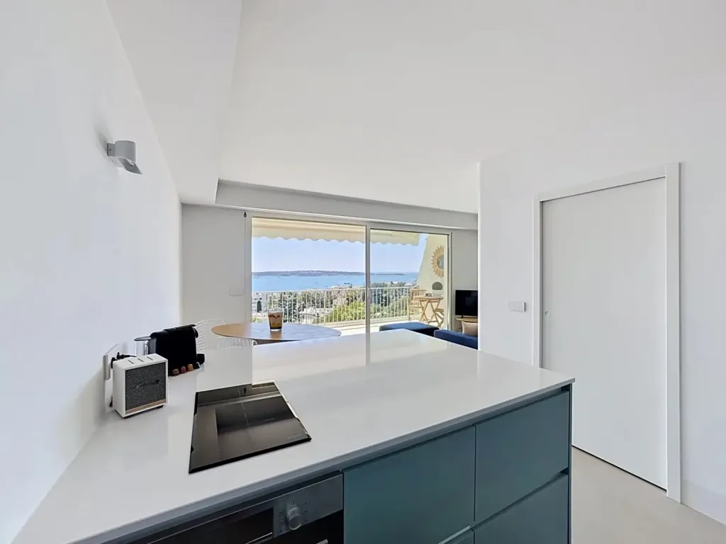 Cuisine - Appartement 2P Vue Mer à Cannes Californie