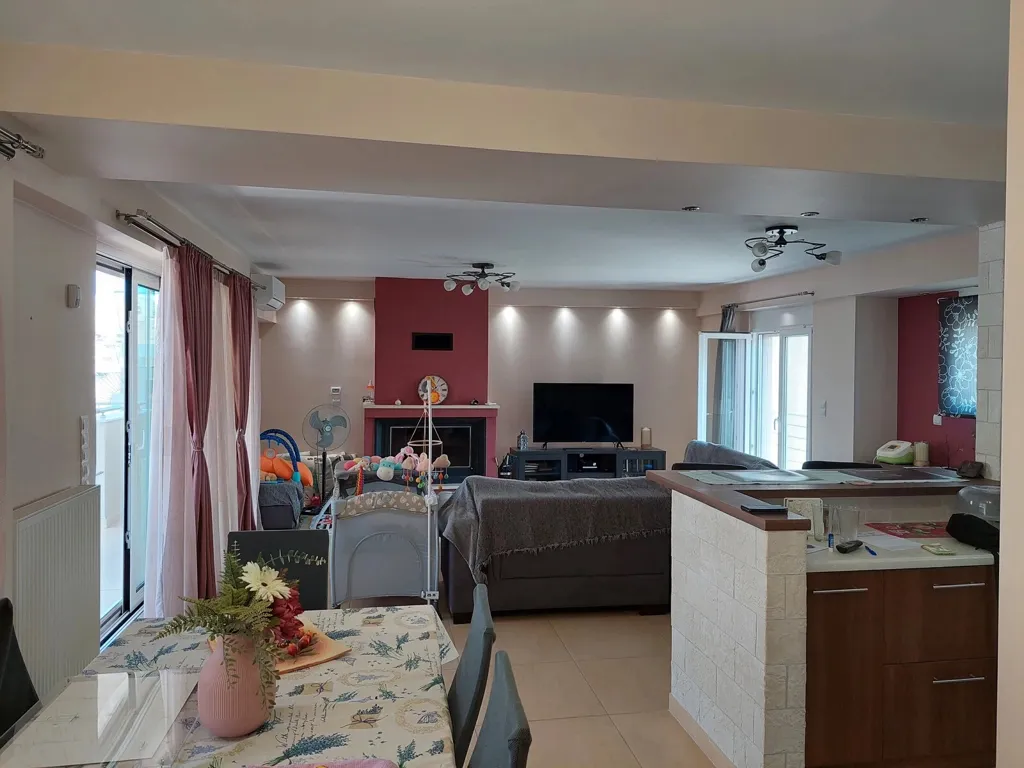 5-toaline korter asukohas Athens