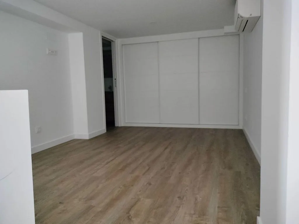 Rooms - Loft with Air Conditioning in Peñote Street