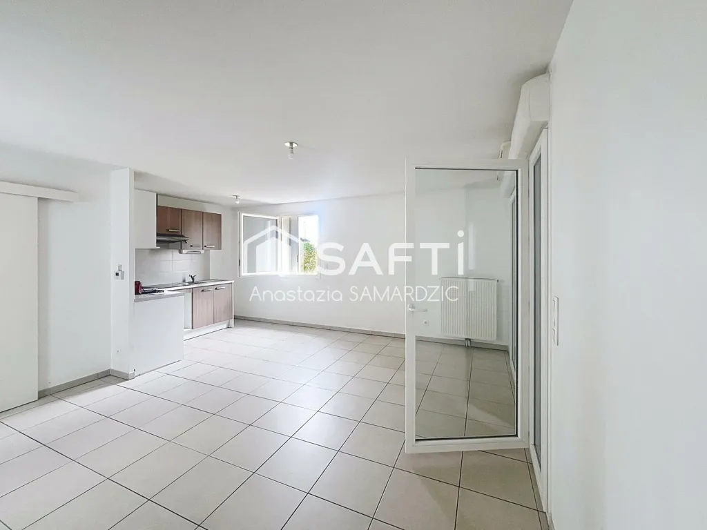 Cuisine - Appartement T3 avec Balcon à Aucamville