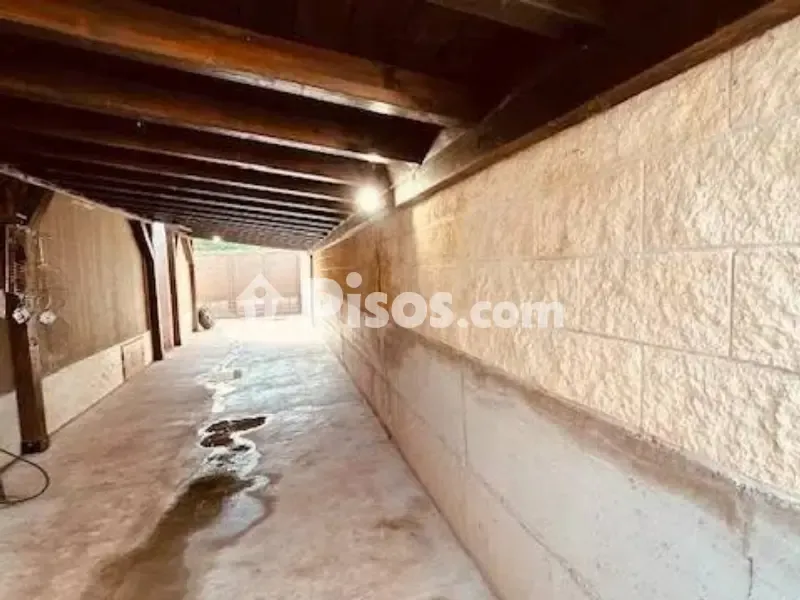 Toad - Chalet with Terrace in La Plana