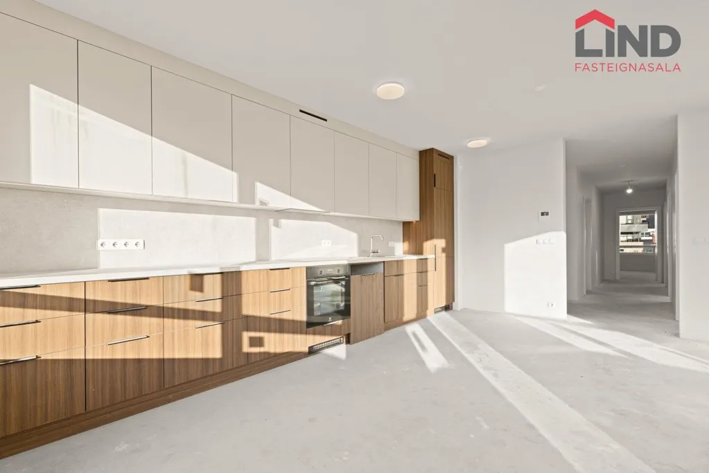 Köök - New Apartment with Elevator in Skarðshlíðarhverfi