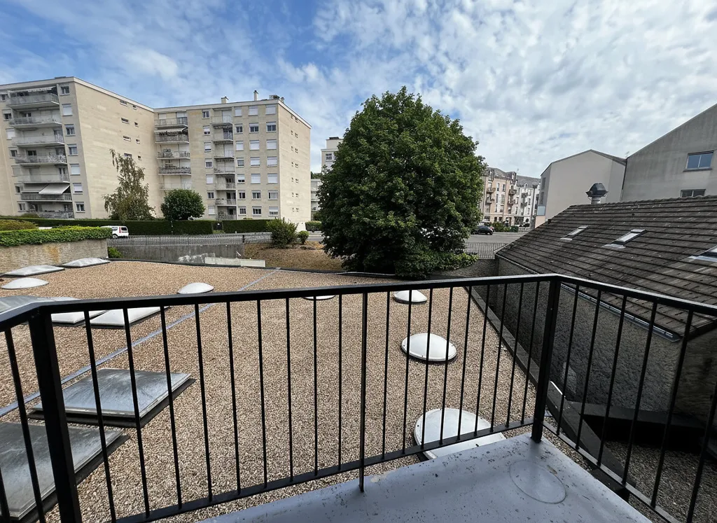 Balcon - Appartement 3 Pièces avec Balcon au Centre de Rambouillet