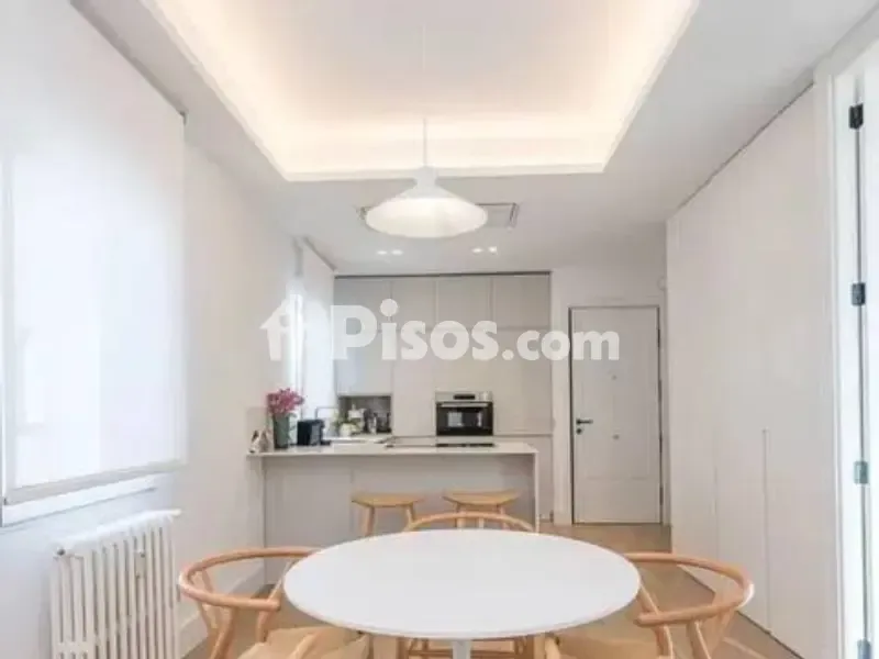 Dining Room - Apartment with Light in Almagro, Madrid