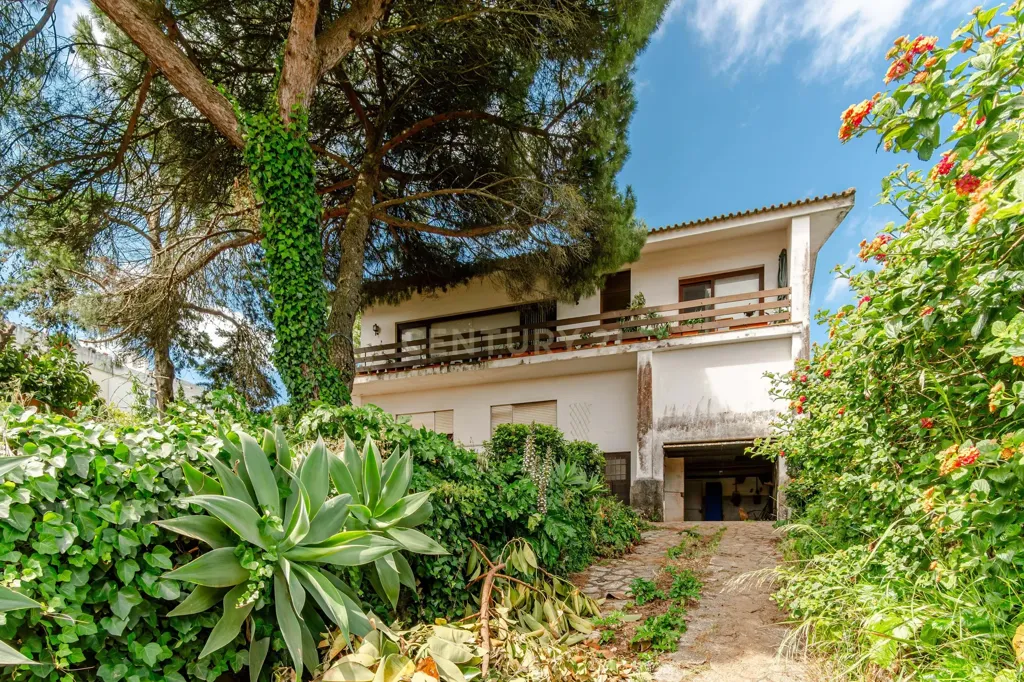 Välivaade - T6+1 House with Garden in Alfragide Norte