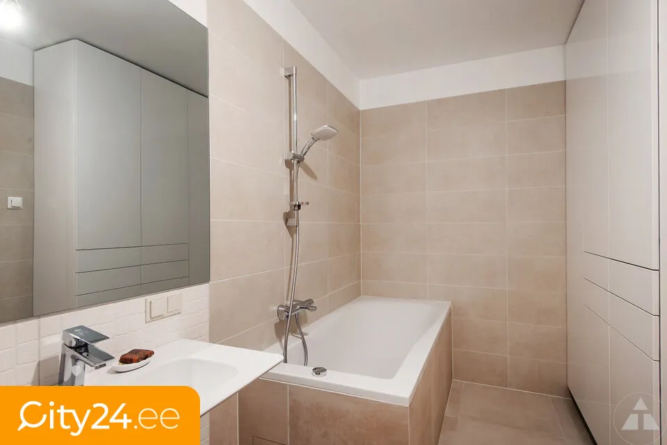 Vannitoad - Duplex Penthouse with Terrace in Jugla