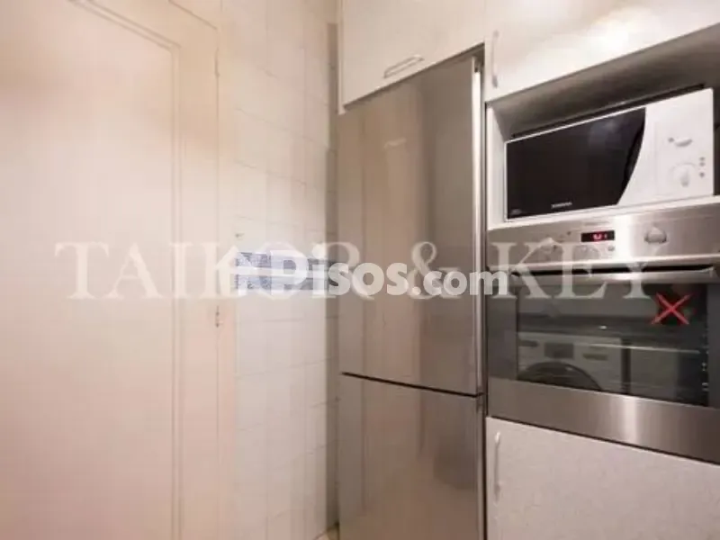 Cuisine - Flat with Balcony in Lavapiés-Embajadores