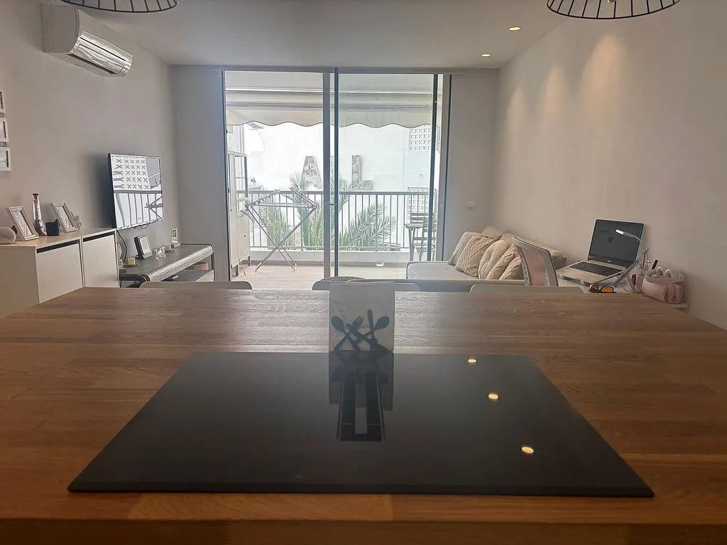 Salle à manger - Modern Apartment with Sea View in Platja d'En Bossa
