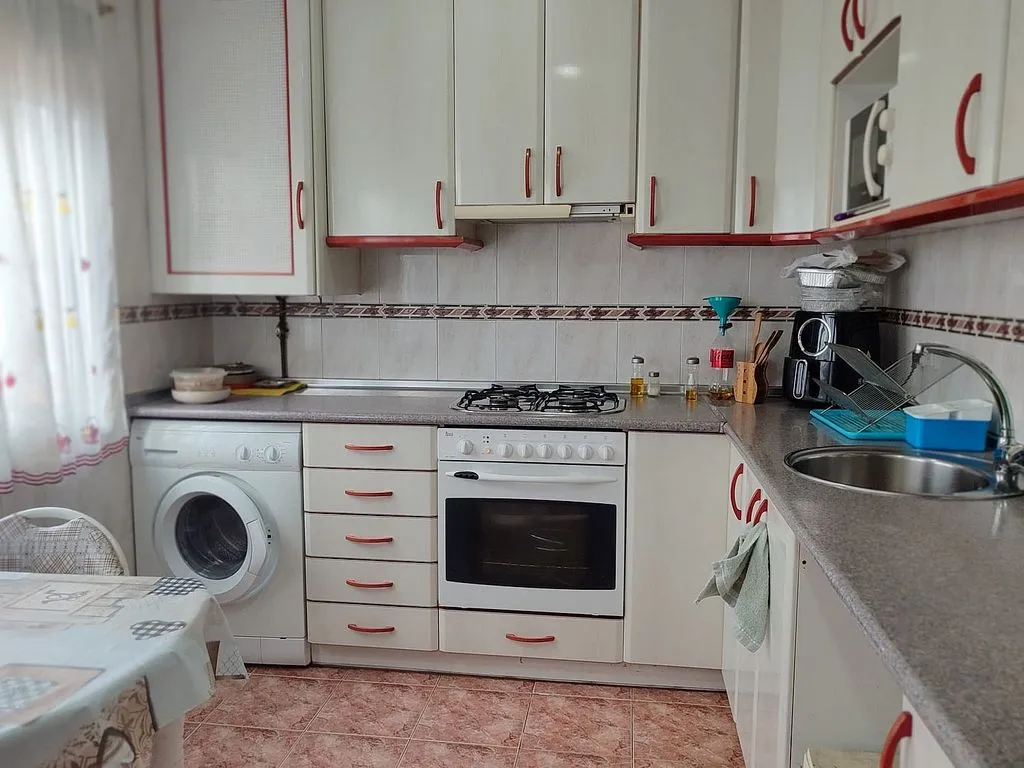 Cuisine - 3-Bedroom Flat with East View in La Bozada