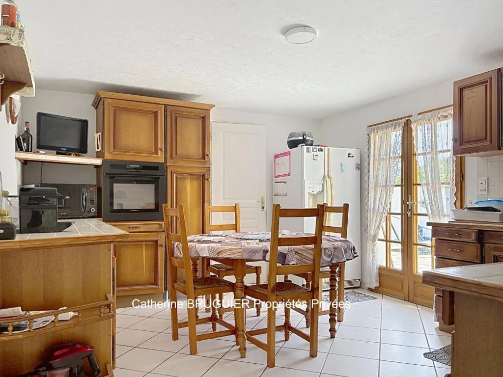 Cucina - Luxury Villa with Pool in Périgny