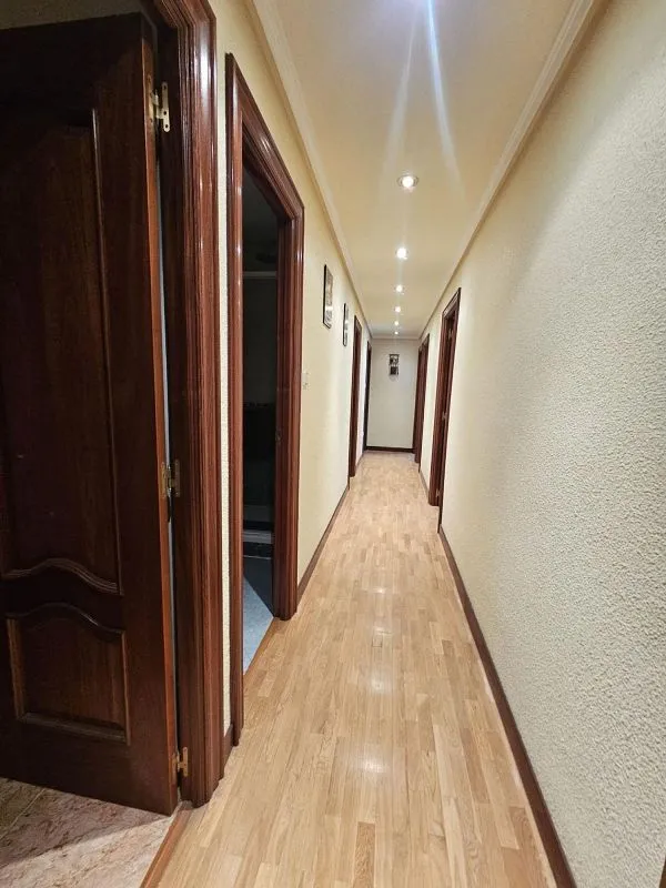 Esik - Apartment with Garage in Salesas