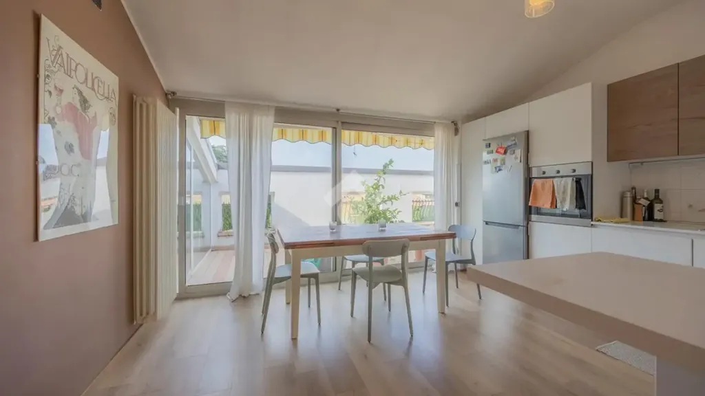 Cucina - 4-Bedroom Apartment with Terrace in Dolcè