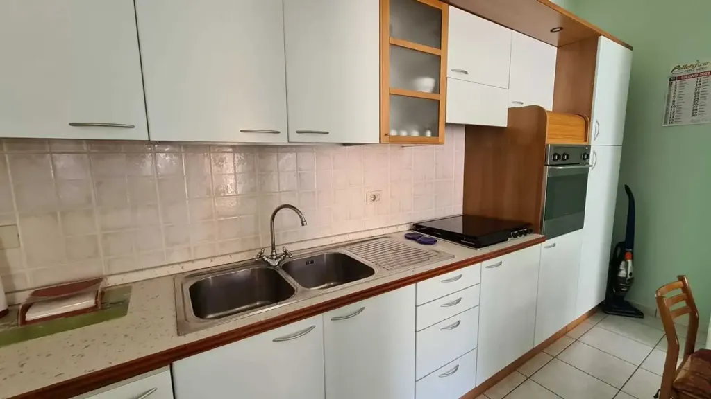 Cuisine - Seafront Studio with Balcony in Alassio