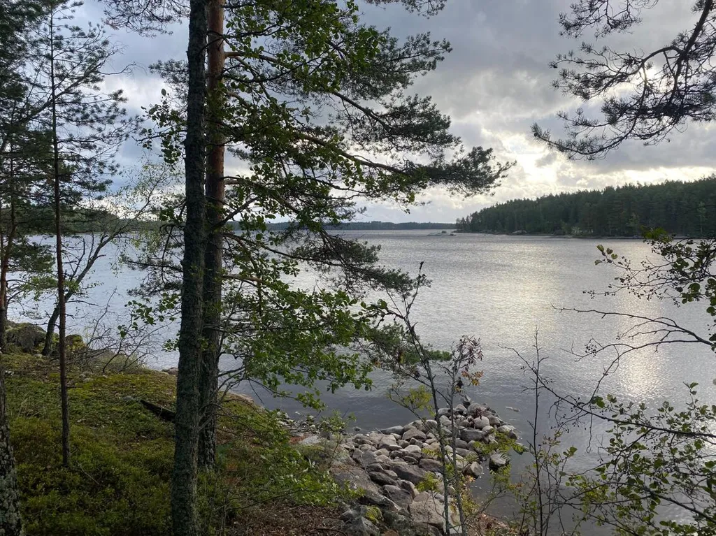 Aed - Cottage with Sauna on Lake Shore in Äitsaari