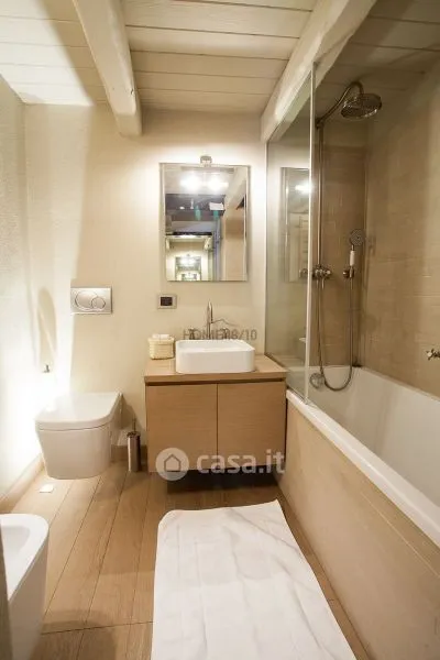 Salles de bain - Refurbished Triplex with Balcony in Courmayeur