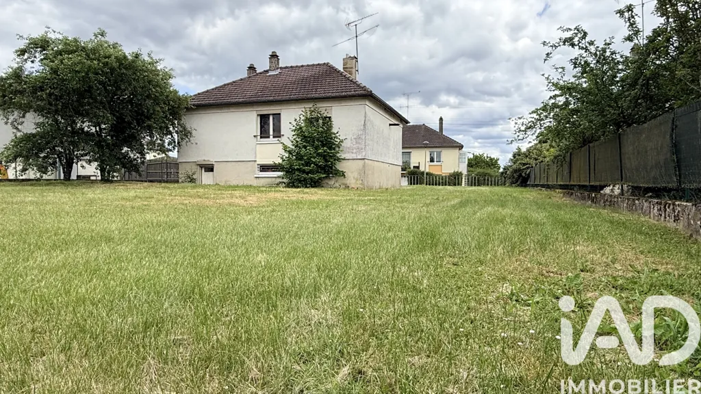 Jardin - Pavillon avec Jardin à Challerange