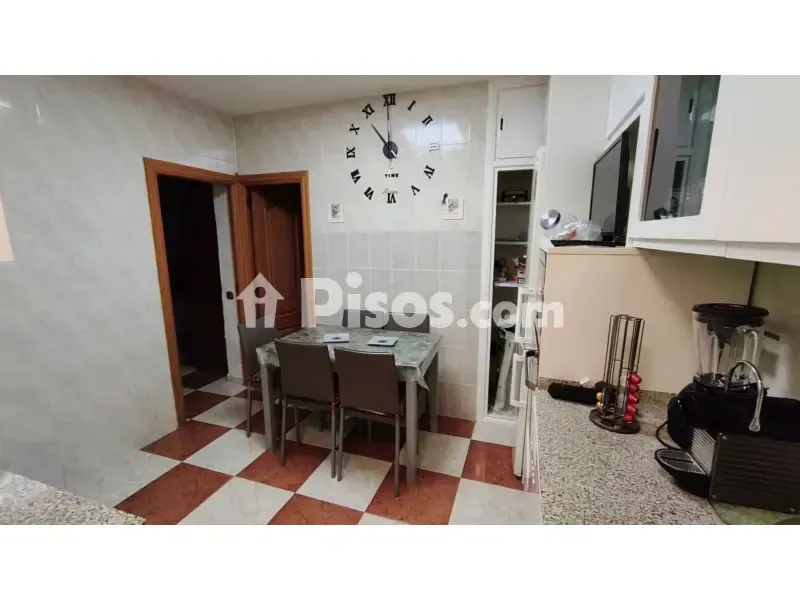 Cuisine - Semi-Basement Flat with Patio in Madrid