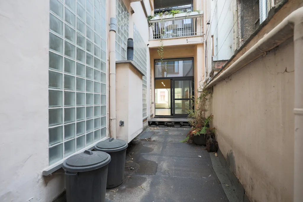 Aed - Characterful Apartment with Terrace in Antwerp