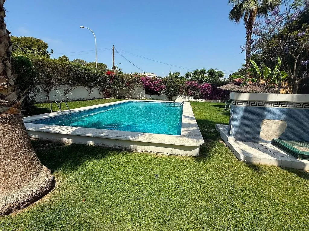 Bassein - Apartment with Pool in Albufereta