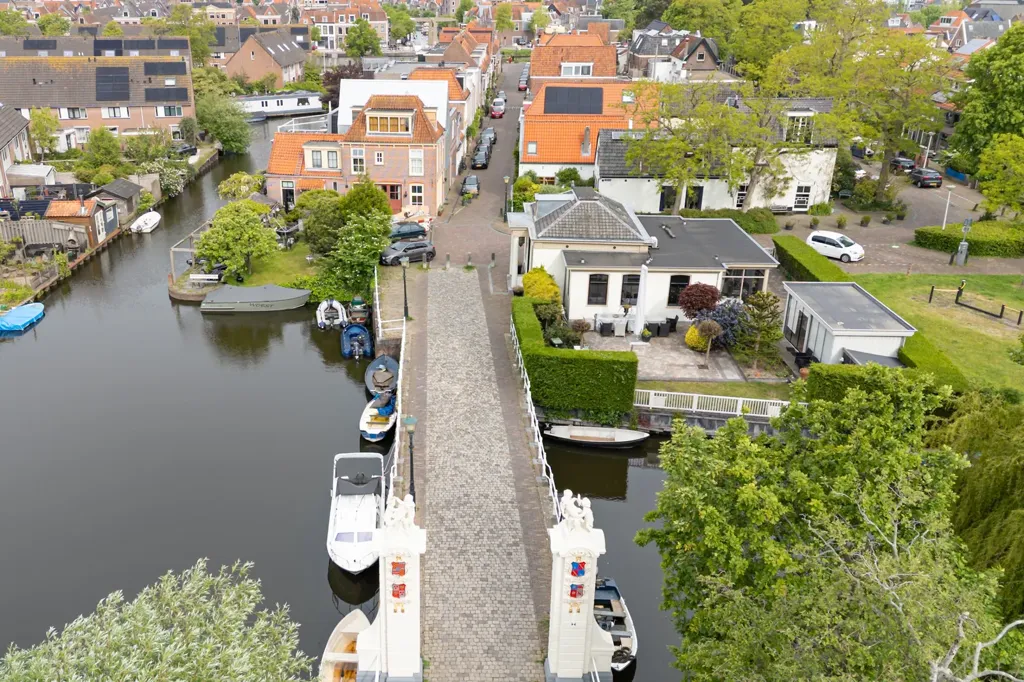 Õhuvaade - Historic House with Patio in Alkmaar