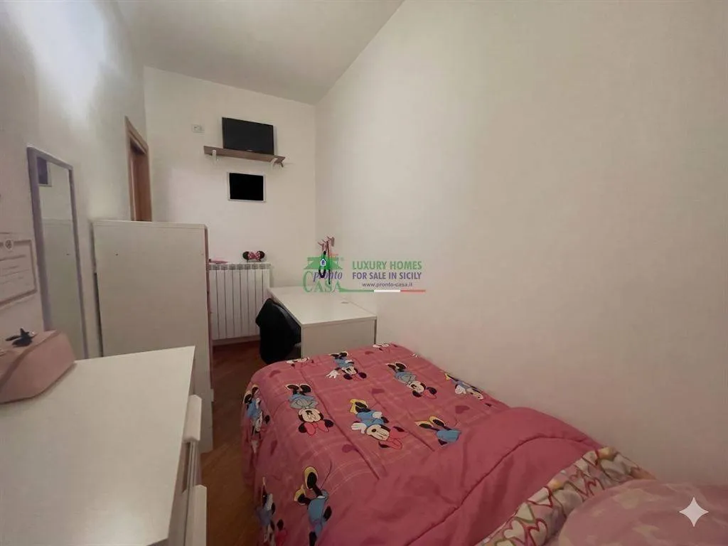 Magamistoad - Fully Renovated House with Balcony in Ragusa