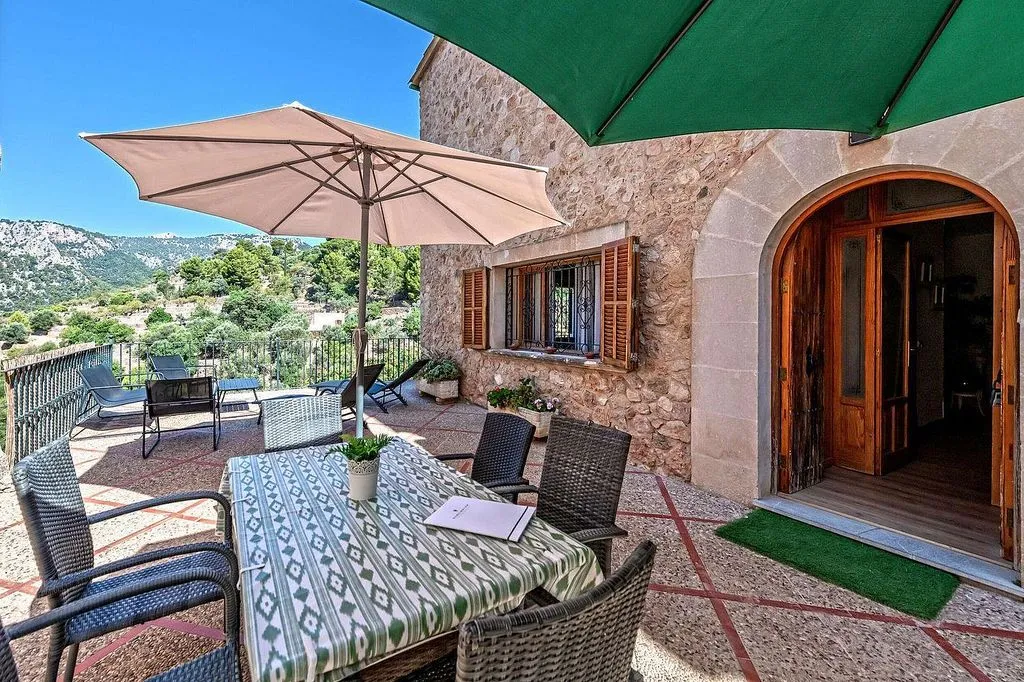 Terrasse - Historic House with Terrace in Bunyola