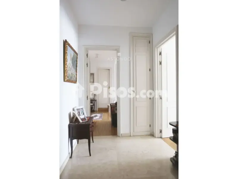 Esik - Chalet with Pool in Parque Conde de Orgaz