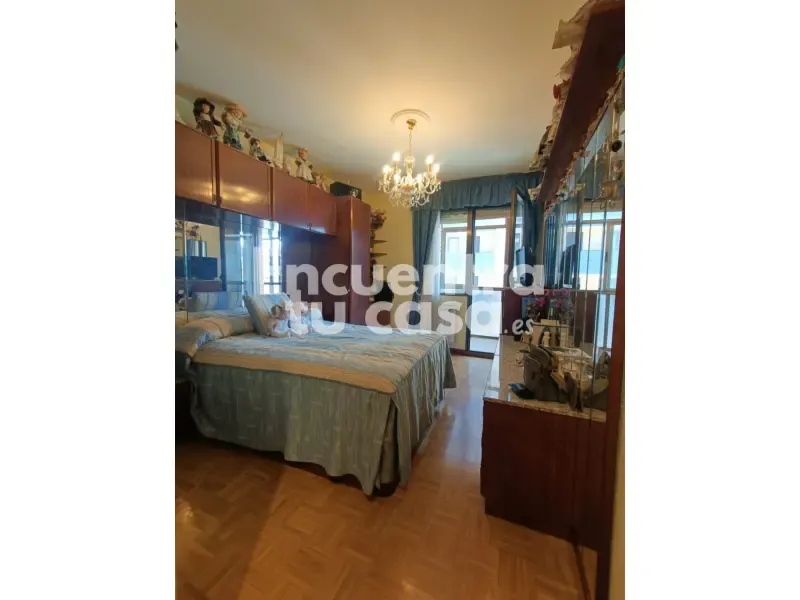 Chambres - Apartment with Balcony in Miranda
