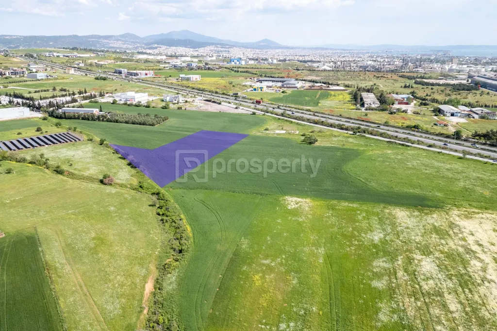 Vue aérienne - Buildable Plot with Stream in Thessaloniki