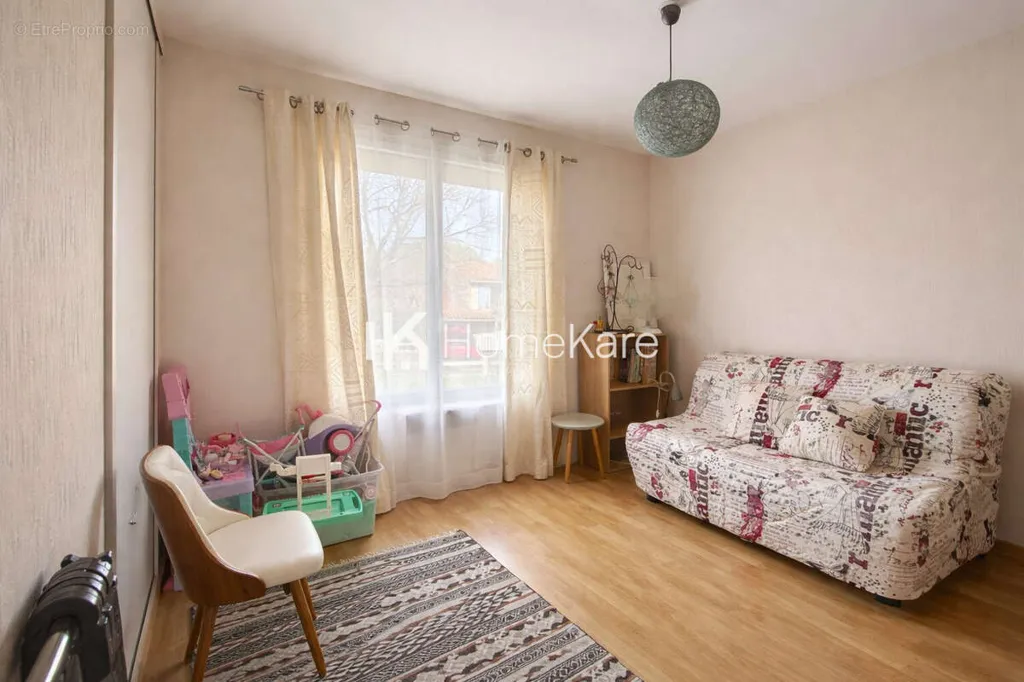 Chambres - Maison avec Piscine et Terrasse à Colomiers