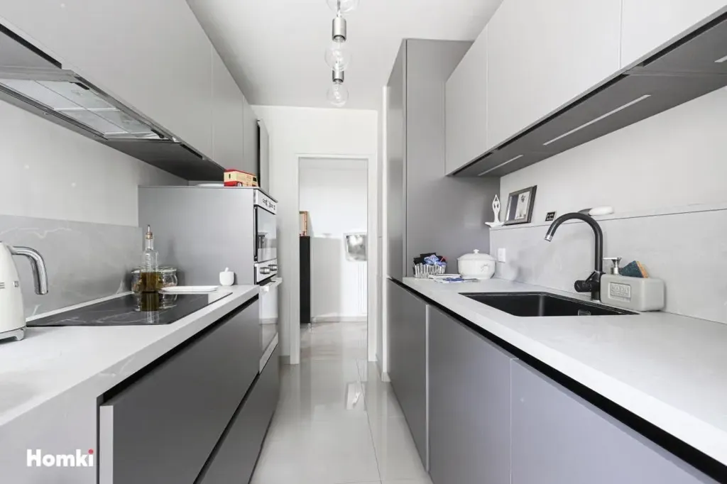 Köök - Renovated Apartment with Panoramic View in Nice