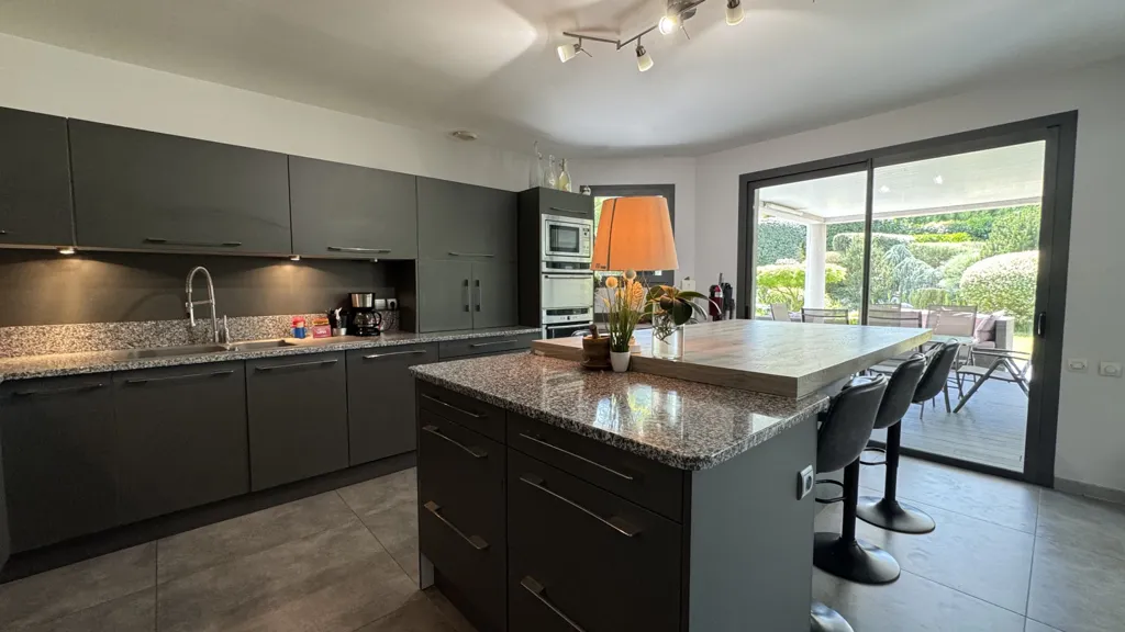 Kitchen - Contemporary Villa with Pool in La Talaudière