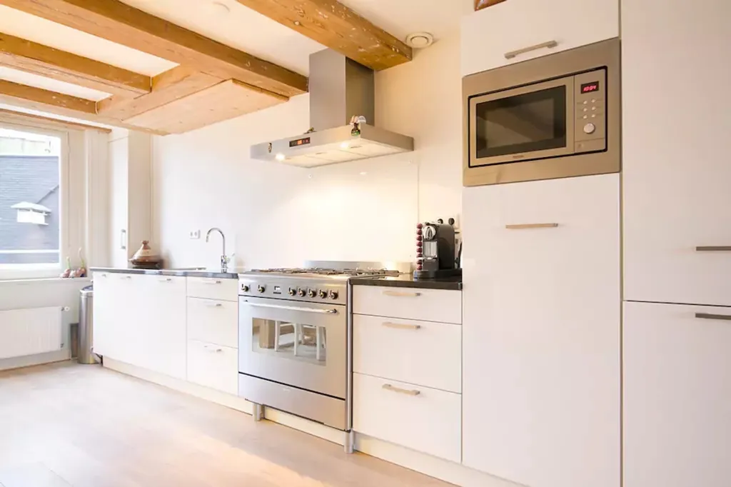 Cocina - Charming Canal View Apartment in Amsterdam