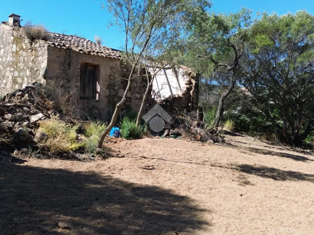 Välivaade - Rustic House with Garden in Montelittu