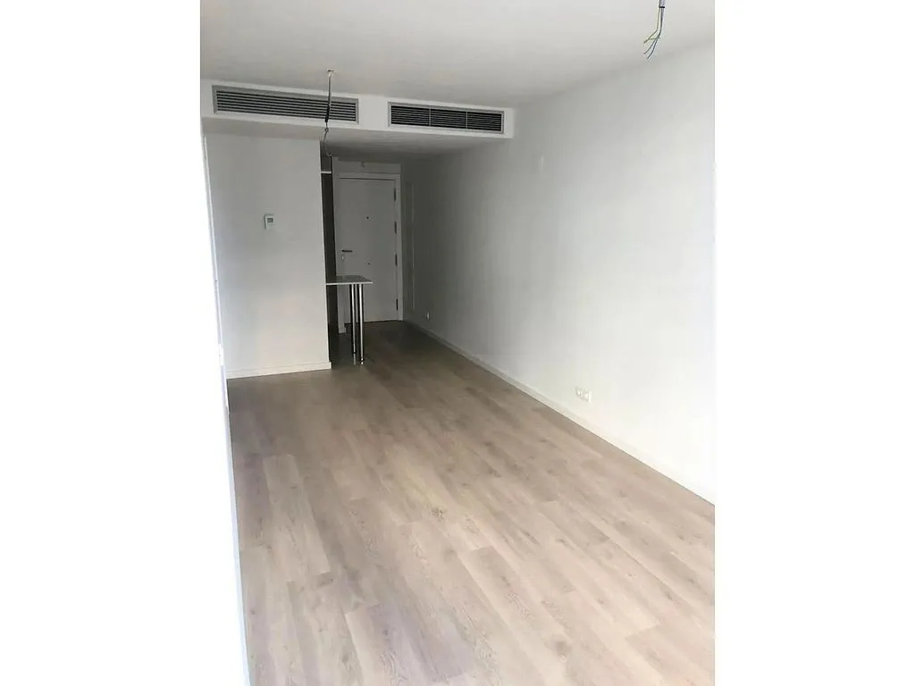 Toad - Modern Flat with Pool in Malilla, Valencia