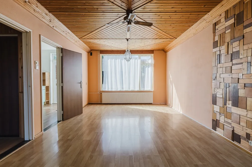 Rooms - Twin-Storey House with Garage in Zundert