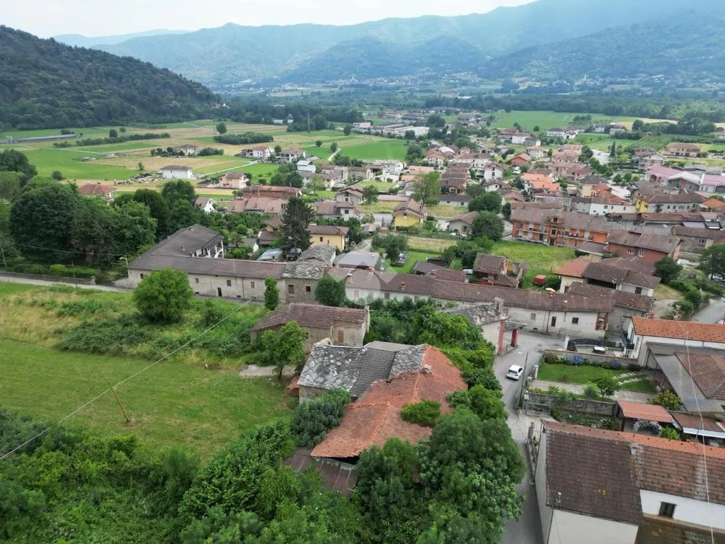 Rustic with Monviso View in Rifreddo