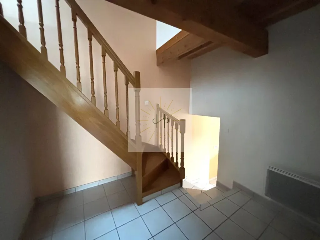 Pièces - Ensemble Immobilier avec Jardin à Montélimar