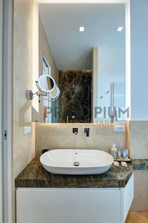 Salles de bain - Luxury Penthouse with Terrace in Rome