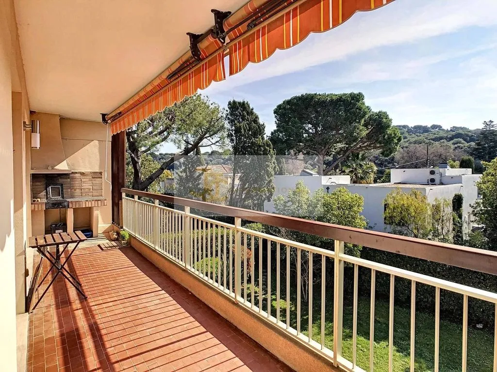 Balcon - Appartement Luxe avec Terrasse à Antibes