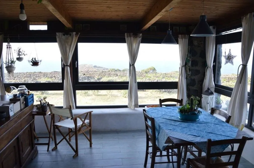 Söögituba - Luxury Villa with Panoramic Sea View in Pantelleria