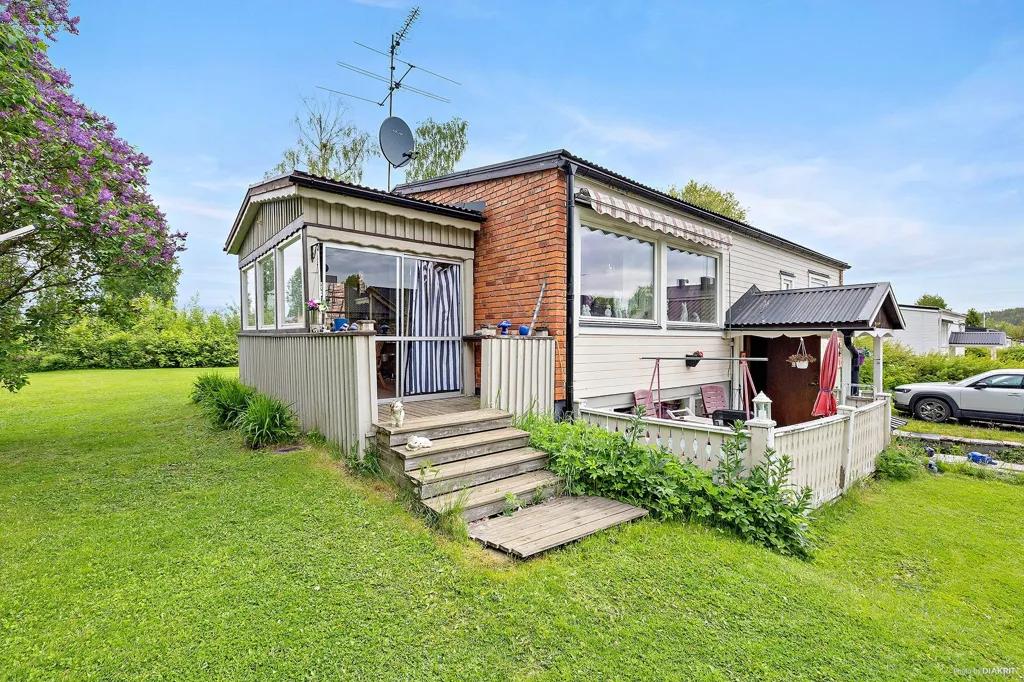 Aed - 1-Storey Villa with Garden near River