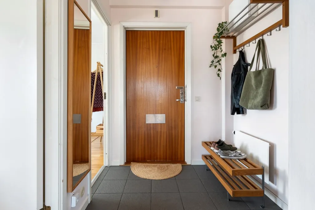 Esik - Spacious 3rd Floor Flat with Balcony in Lund