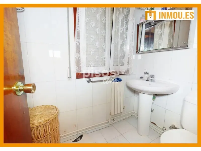 Salles de bain - Maison 5 chambres à ES