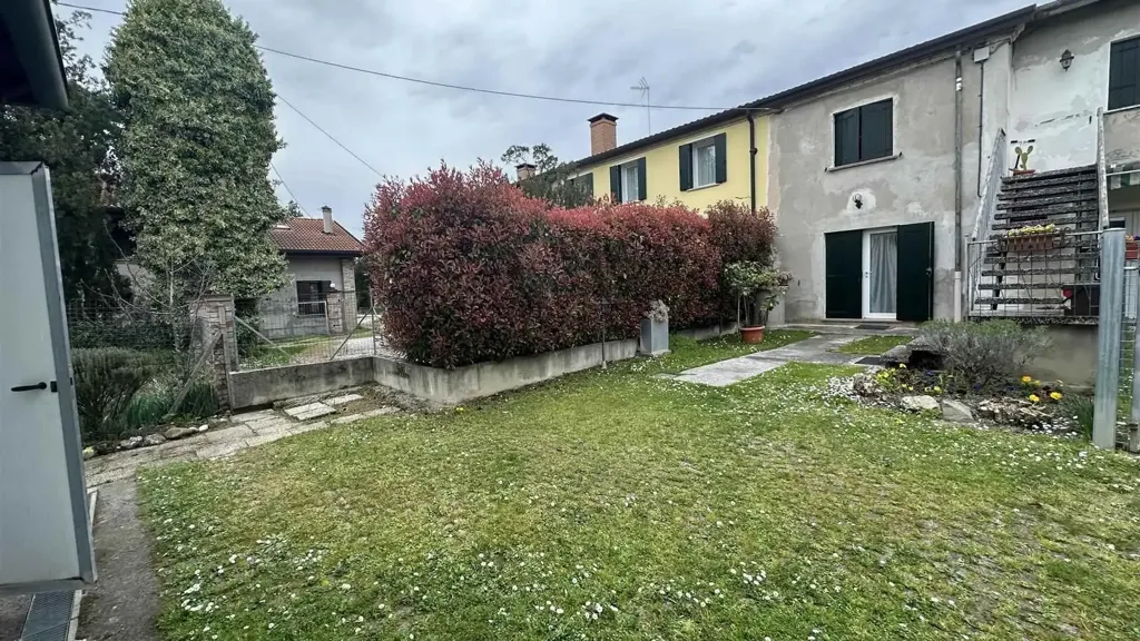 Jardin - Rustic Two-Level Apartment with Garden in Padova