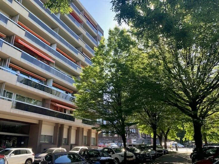 Flat with Panoramic View and Garage in North