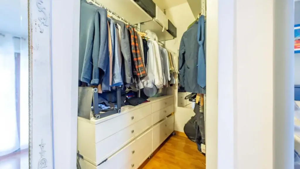 closet_dressing