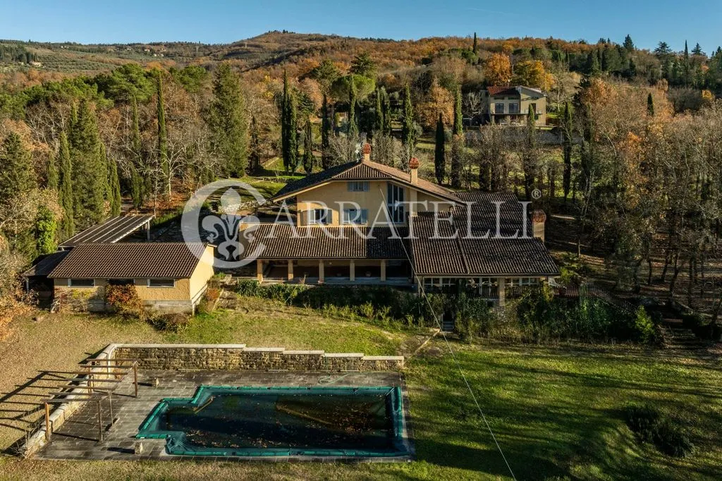 Õhuvaade - Rationalist Villa with Pool in Arezzo