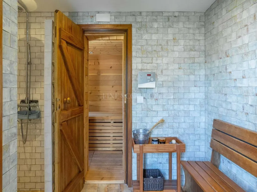 Toad - Luxury Villa with Olive Grove in Moncarapacho