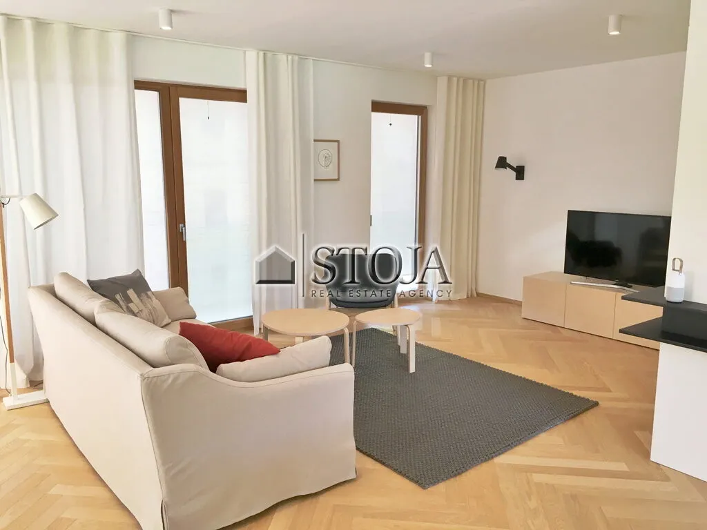 Séjour - Spacious Apartment with Three Bedrooms in Rožna Dolina